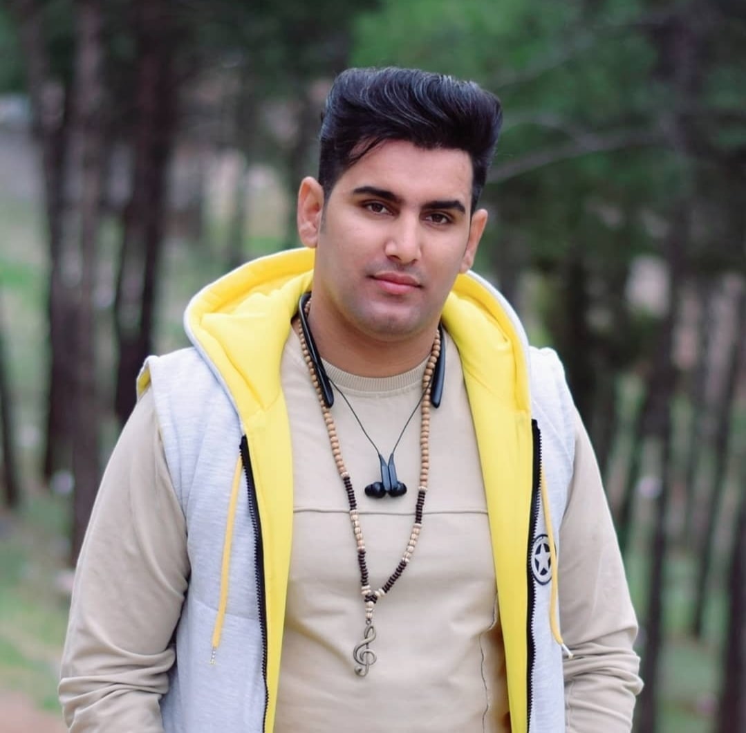 بهنام کمالوند تو چینو